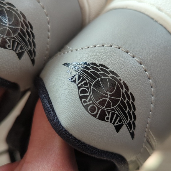 Air Jordan 1 Low OG Shadow 2015 (Mens 6.5/Women's 8) - Picture 7 of 12